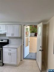 272 Day Avenue, Fairview, NJ 07022