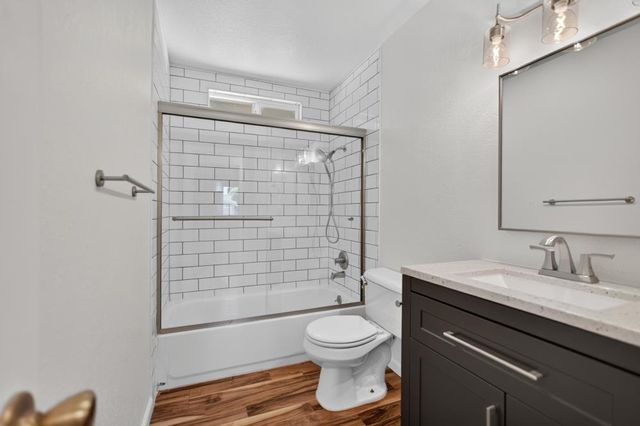 8783 El Toreador Way, Elk Grove, CA 95624