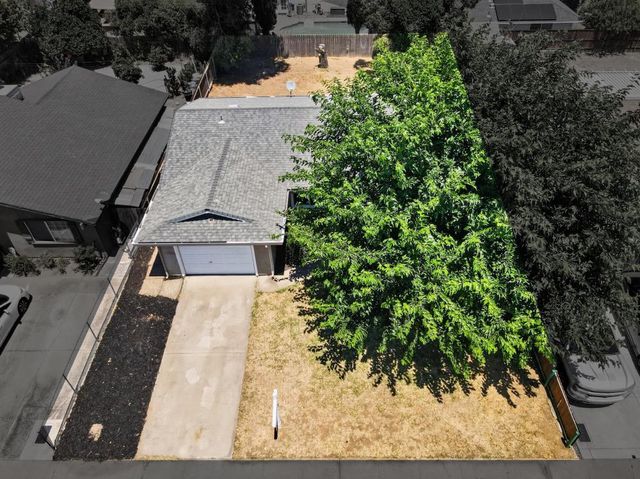 8783 El Toreador Way, Elk Grove, CA 95624