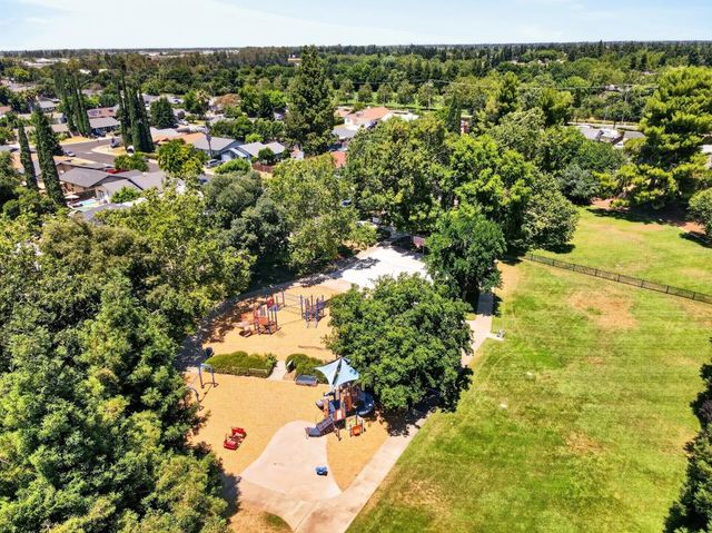 8783 El Toreador Way, Elk Grove, CA 95624