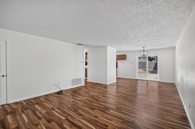 8783 El Toreador Way, Elk Grove, CA 95624