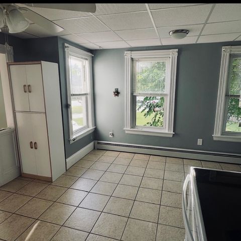 292 Main Street, Fremont, NH 03044