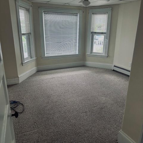 292 Main Street, Fremont, NH 03044