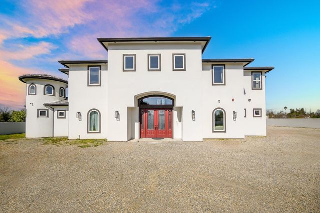 9013 Deleon Ct, Elk Grove, CA 95624