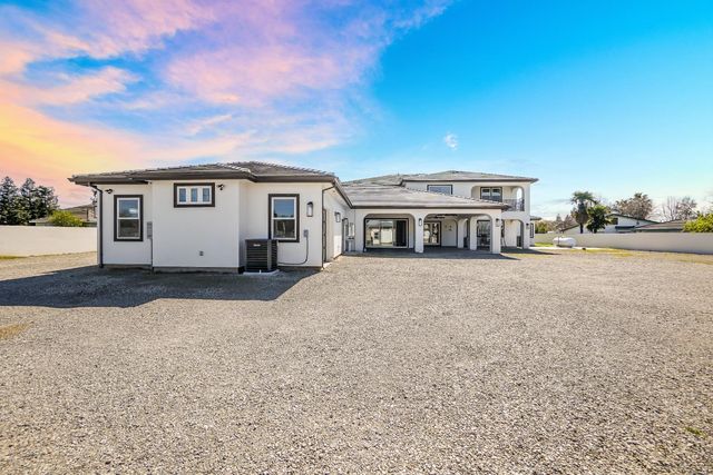 9013 Deleon Ct, Elk Grove, CA 95624