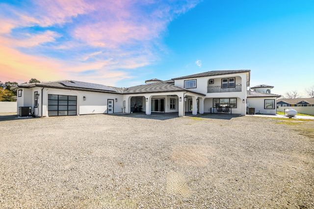 9013 Deleon Ct, Elk Grove, CA 95624