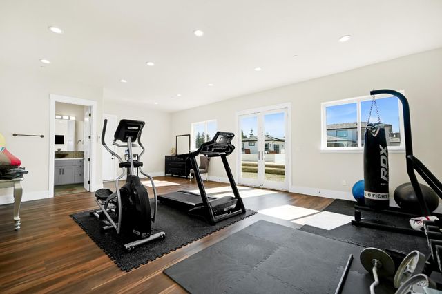 9013 Deleon Ct, Elk Grove, CA 95624