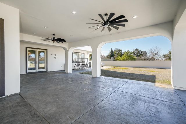 9013 Deleon Ct, Elk Grove, CA 95624