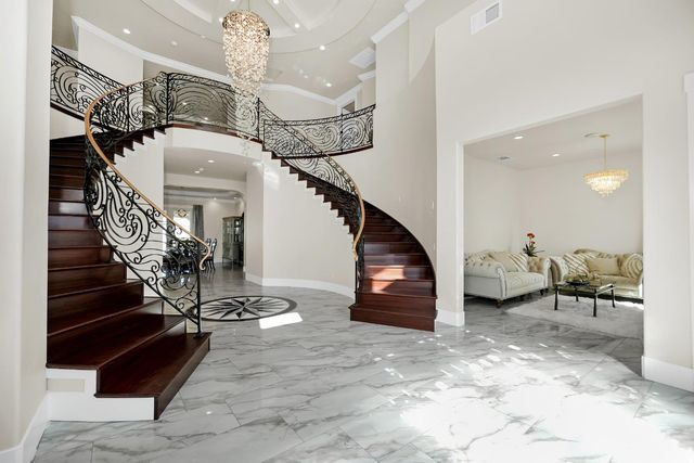 9013 Deleon Ct, Elk Grove, CA 95624