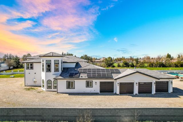 9013 Deleon Ct, Elk Grove, CA 95624