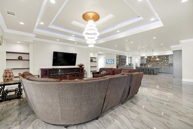 9013 Deleon Ct, Elk Grove, CA 95624