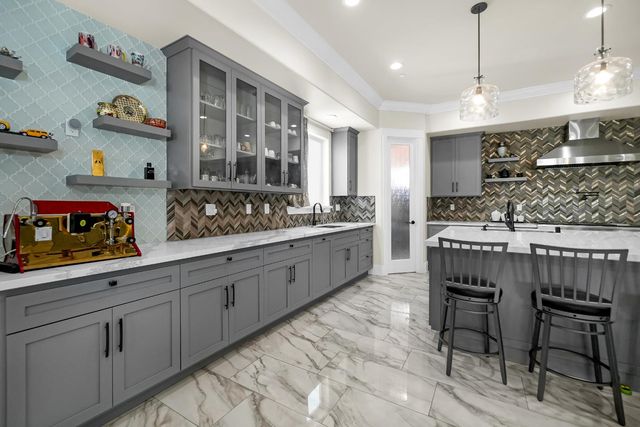 9013 Deleon Ct, Elk Grove, CA 95624