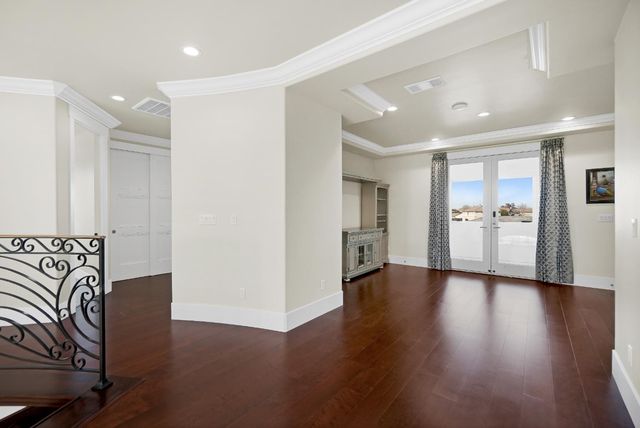 9013 Deleon Ct, Elk Grove, CA 95624