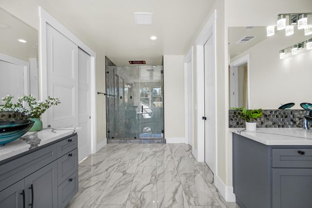 9013 Deleon Ct, Elk Grove, CA 95624