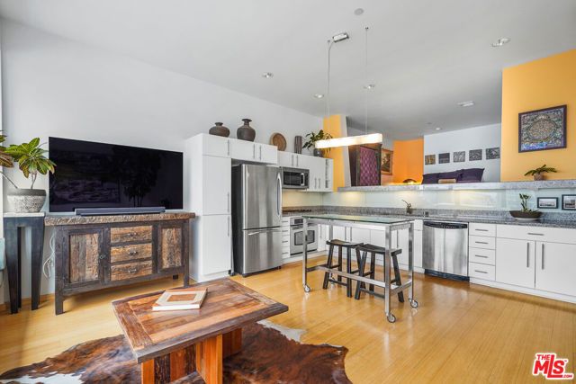 1100 Wilshire Boulevard 2610, Los Angeles, CA 90017