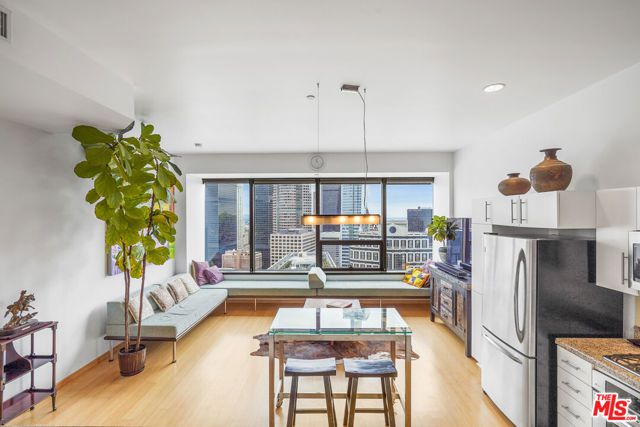 1100 Wilshire Boulevard 2610, Los Angeles, CA 90017