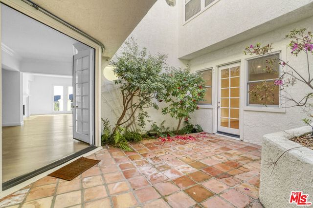 2020 Palisades Drive, Pacific Palisades, CA 90272