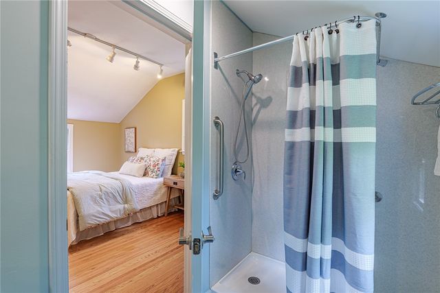 211 Windemere Road, Rochester, NY 14610