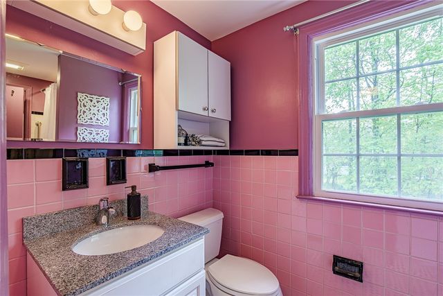 211 Windemere Road, Rochester, NY 14610