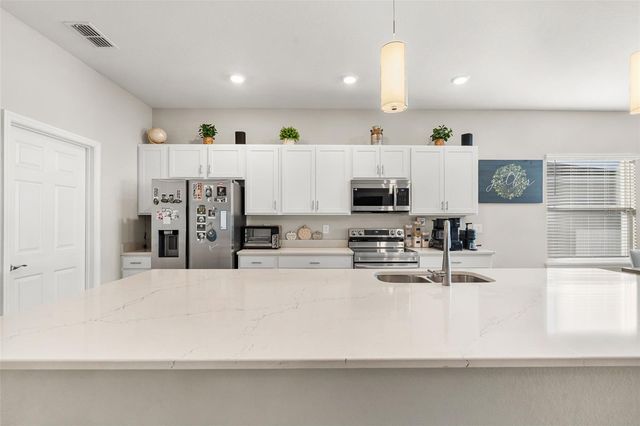 1056 ARUBA AVENUE, Mulberry, FL 33860