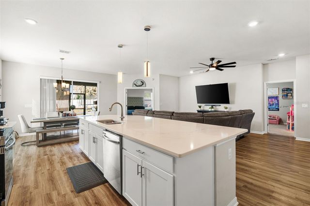 1056 ARUBA AVENUE, Mulberry, FL 33860