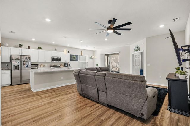 1056 ARUBA AVENUE, Mulberry, FL 33860