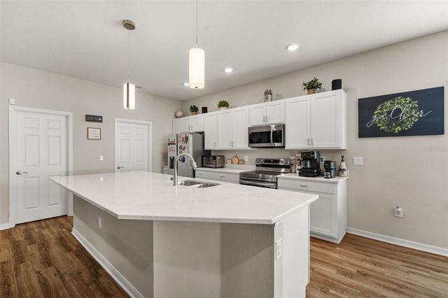 1056 ARUBA AVENUE, Mulberry, FL 33860