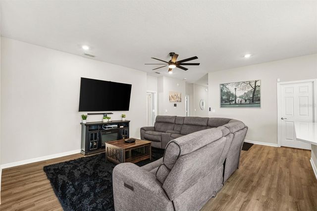 1056 ARUBA AVENUE, Mulberry, FL 33860