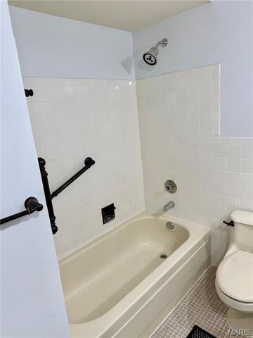 3716 Adie Road, St Ann, MO 63074