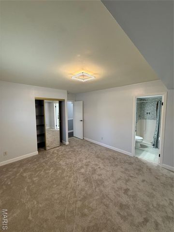 3716 Adie Road, St Ann, MO 63074