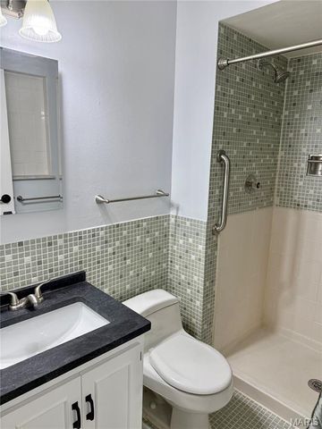 3716 Adie Road, St Ann, MO 63074