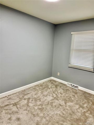 3716 Adie Road, St Ann, MO 63074