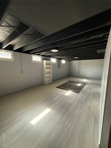 3716 Adie Road, St Ann, MO 63074