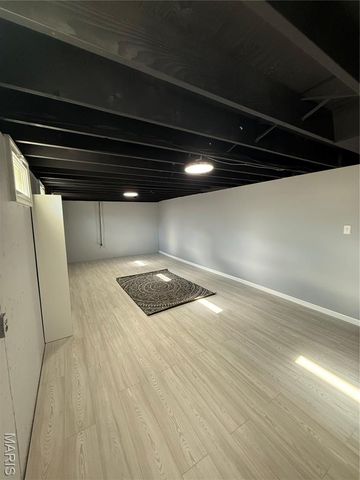 3716 Adie Road, St Ann, MO 63074