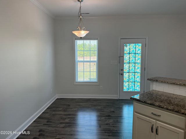 725 W Baltimore Avenue, Pinebluff, NC 28373