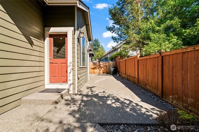 1012 20th Avenue Ct SW, Puyallup, WA 98371