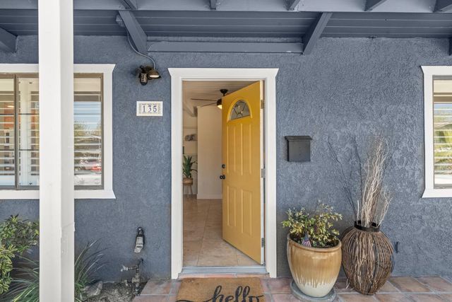 135 Village Ln, Auburn, CA 95603