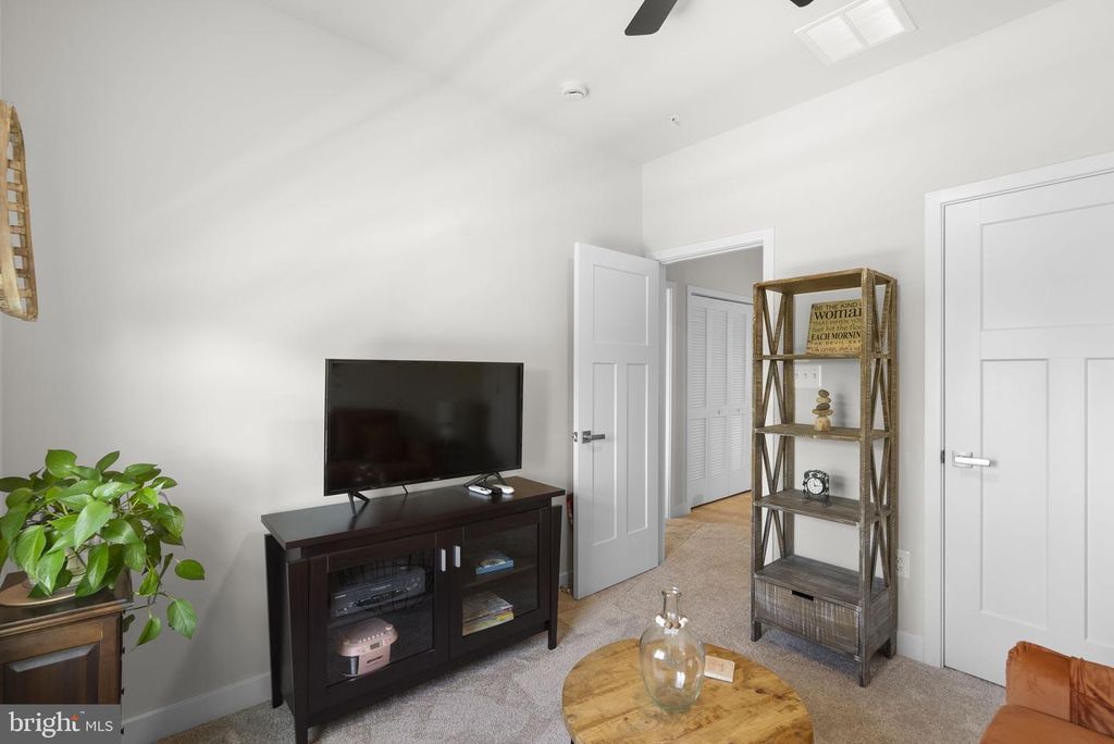 Image 23 of property listing at 231 BEL AIRE LN, Frederick, MD 21702