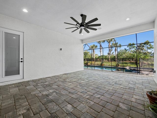 6129 LUNGO LAGO DRIVE, Sarasota, FL 34241