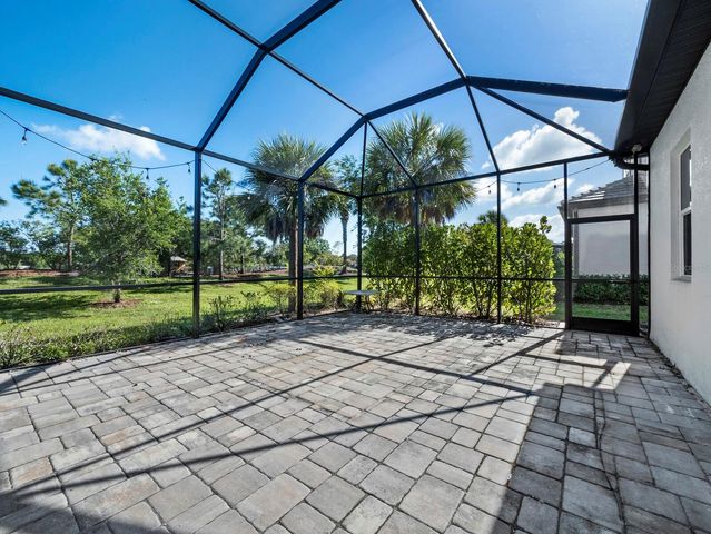 6129 LUNGO LAGO DRIVE, Sarasota, FL 34241