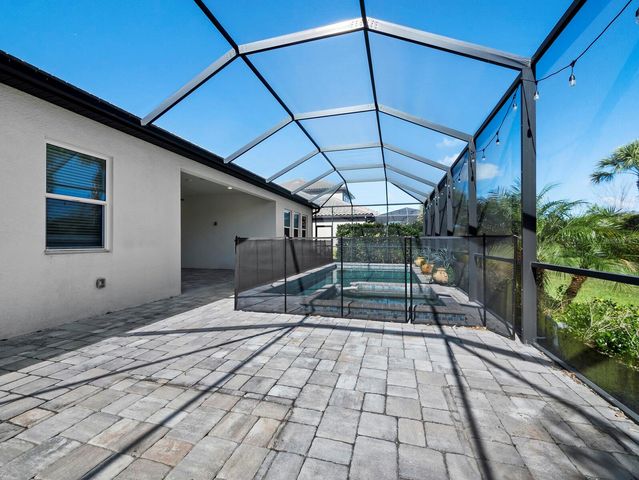 6129 LUNGO LAGO DRIVE, Sarasota, FL 34241