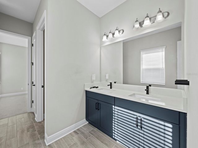 6129 LUNGO LAGO DRIVE, Sarasota, FL 34241