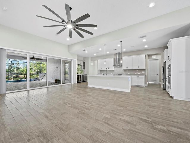 6129 LUNGO LAGO DRIVE, Sarasota, FL 34241