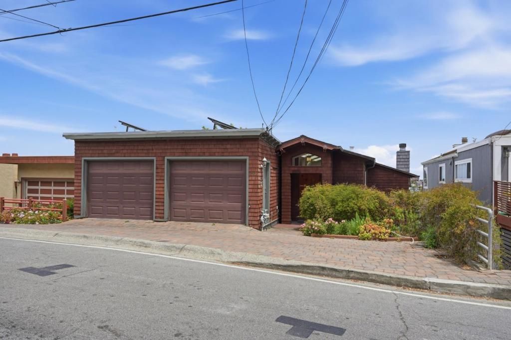 Image 32 of property listing at 285 Humboldt Road, Brisbane, CA 94005