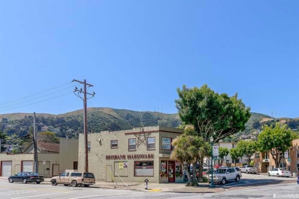 Image 47 of property listing at 285 Humboldt Road, Brisbane, CA 94005