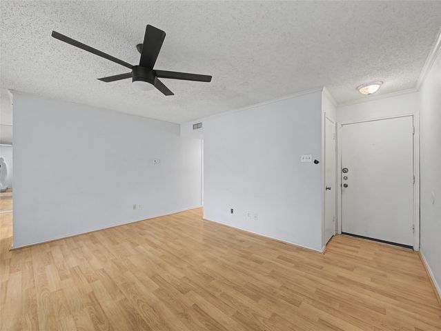 15151 Berry Trail 910, Dallas, TX 75248