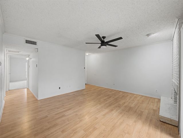 15151 Berry Trail 910, Dallas, TX 75248