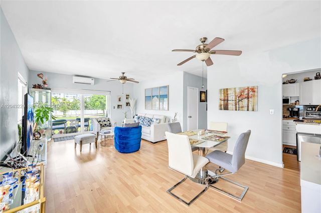 9281 W Bay Harbor Dr 15, Bay Harbor Islands, FL 33154