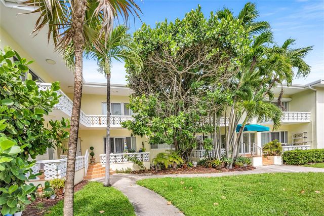 9281 W Bay Harbor Dr 15, Bay Harbor Islands, FL 33154