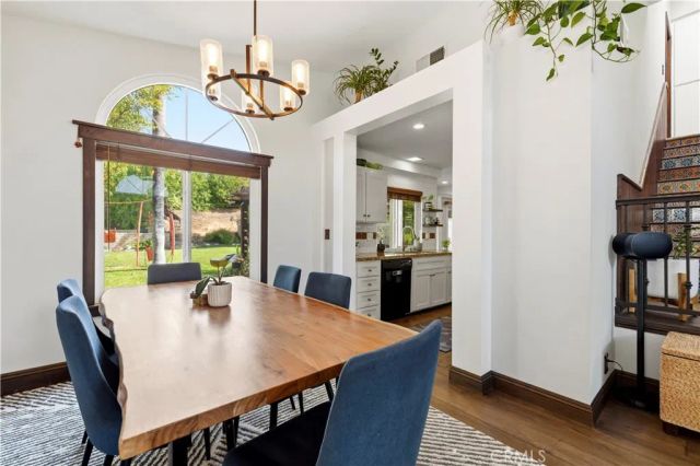 25541 Pembrook Place, Saugus, CA 91350
